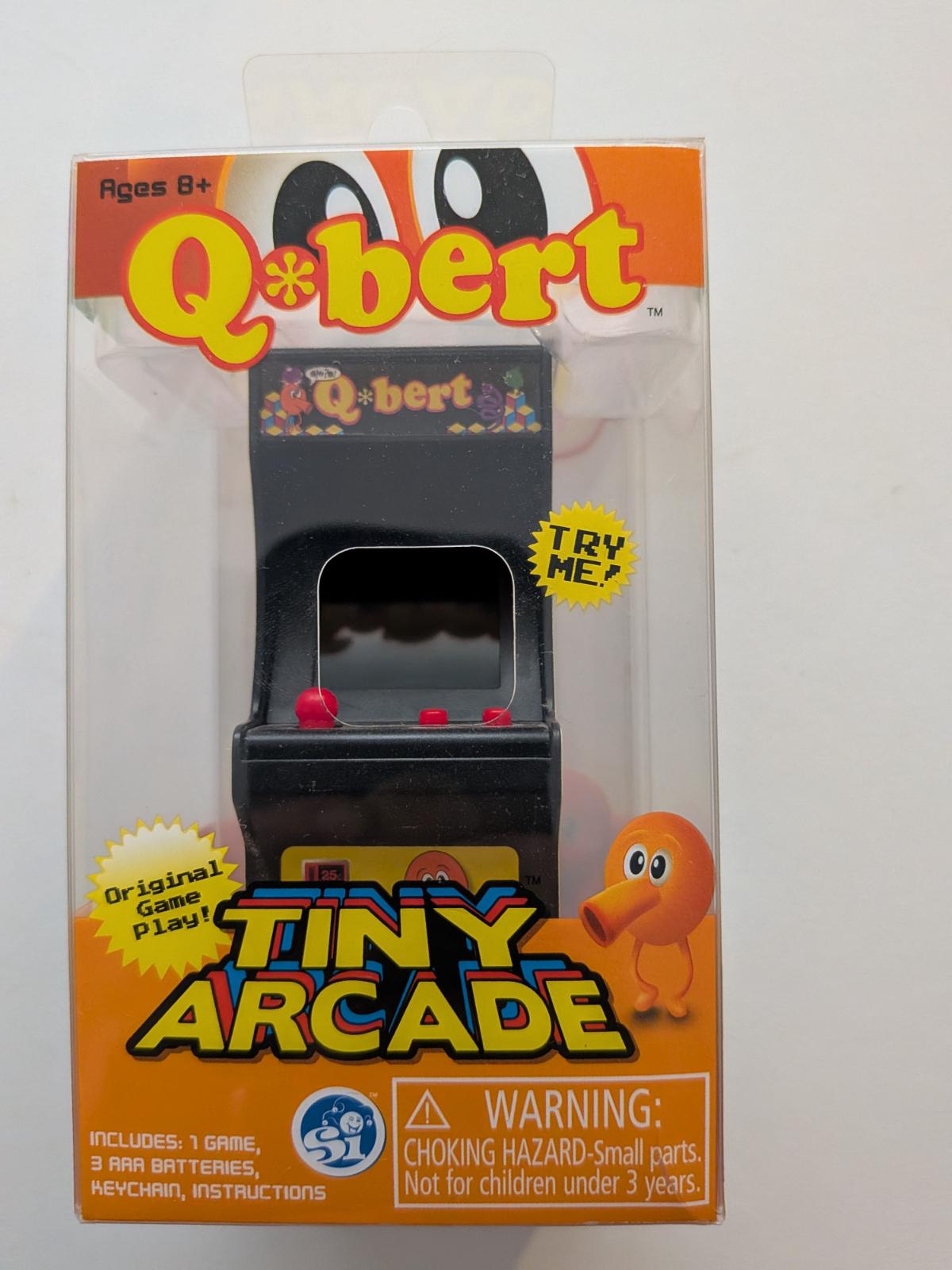 Tiny Arcade Q*Bert - Mini Arcade