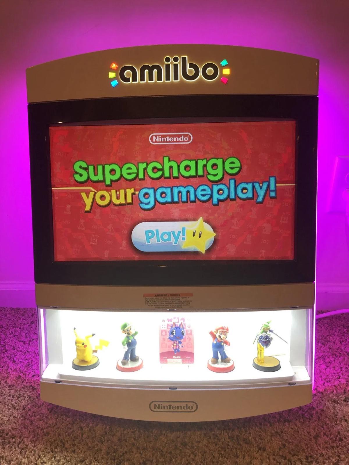 Nintendo Wii Amiibo Kiosk - Wii U