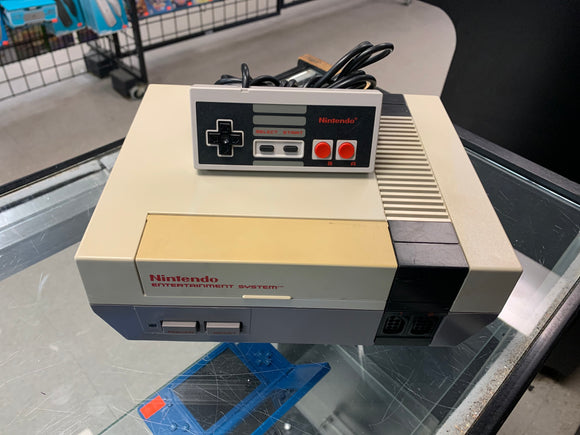 Nintendo Entertainment System [NES] [See Description] *Pre-Owned*