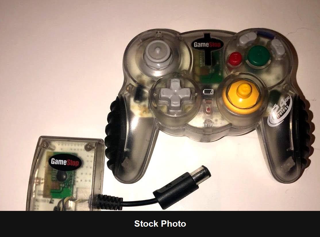 Mad Catz Gamestop Wireless 2.4 Gamecube Controller (Gamecube) - Nintendo Accessories