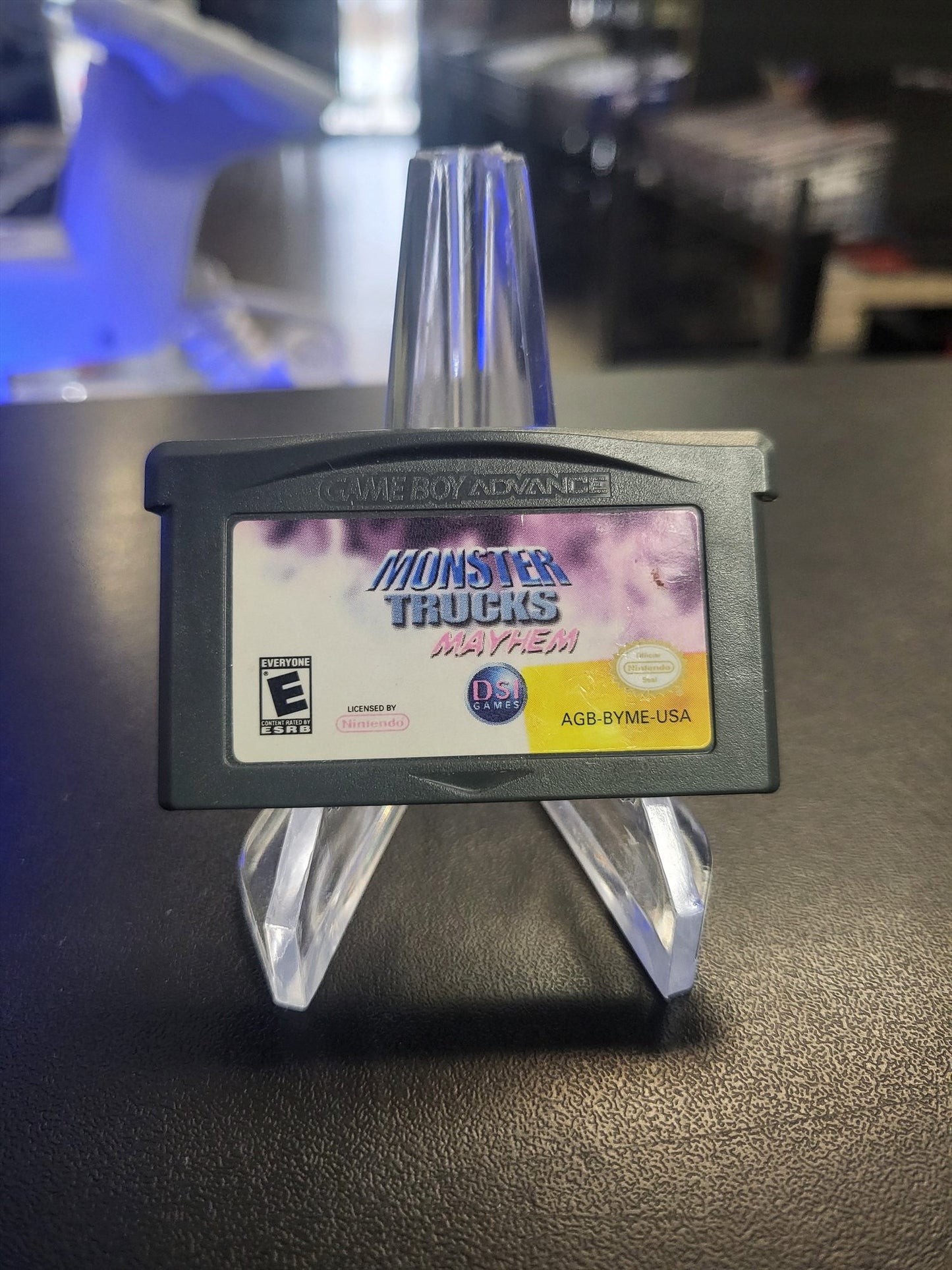 Monster Trucks Mayhem - Game Boy Advance