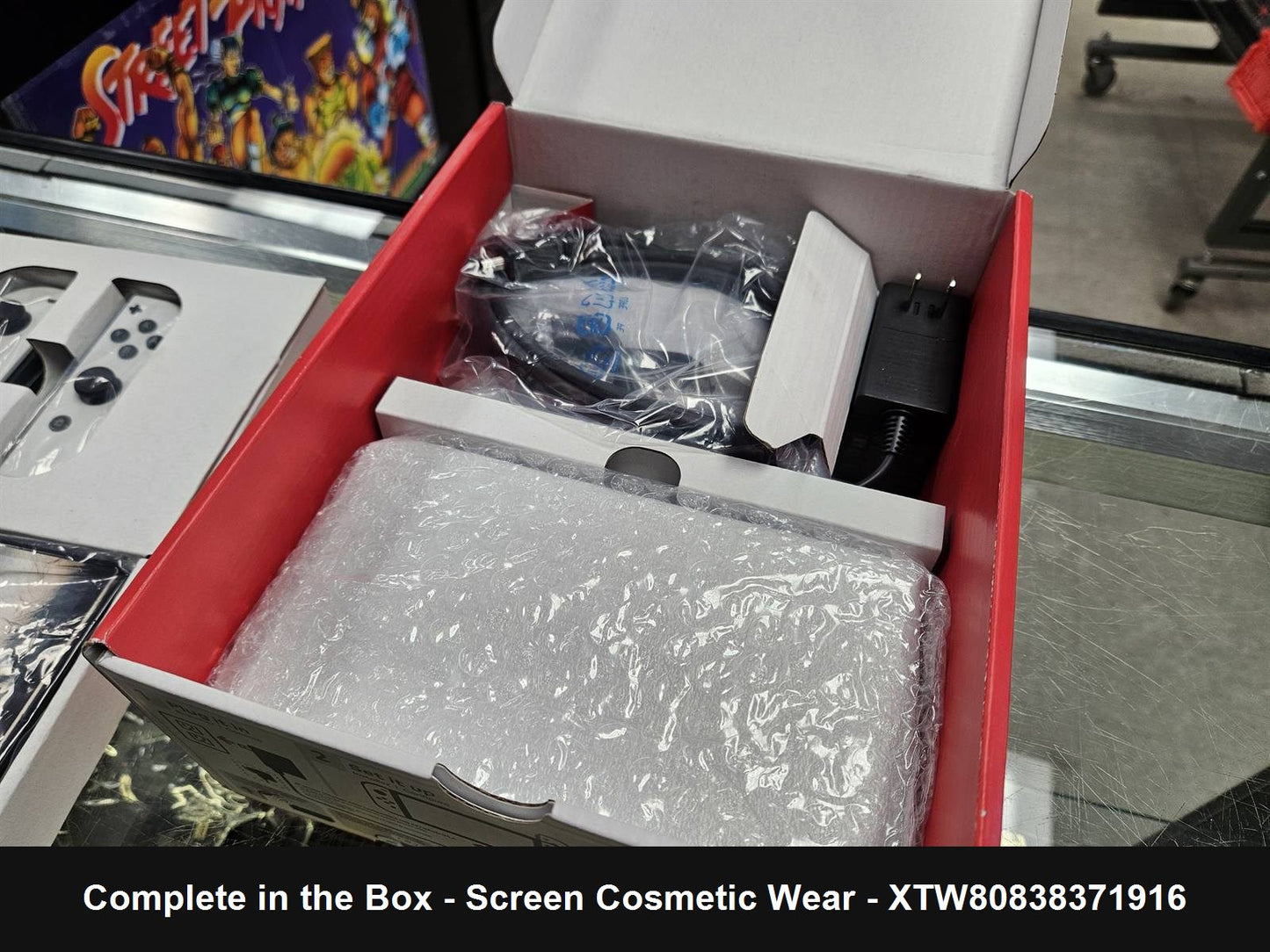 Nintendo Switch OLED with White Joy-Con - Console