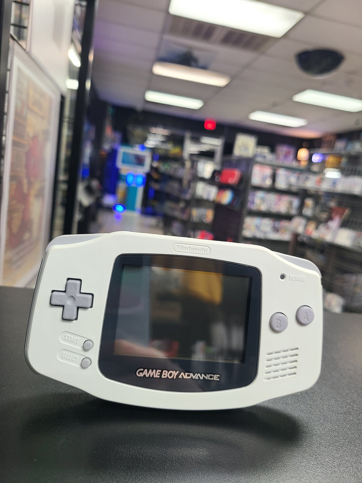 Game Boy Advance [Arctic White] - Game Boy
