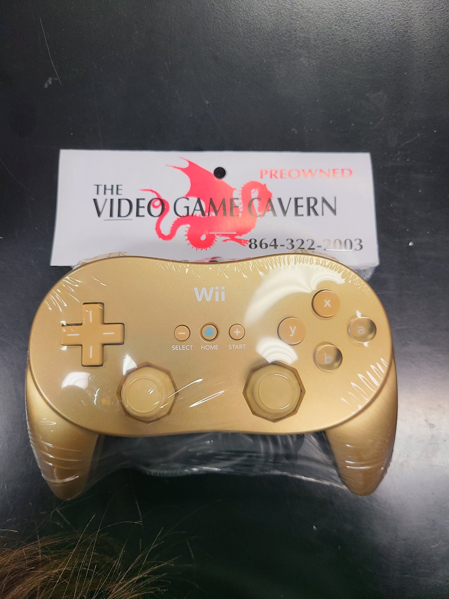 Gold Wii Classic Controller Pro (Wii) - Nintendo Accessories