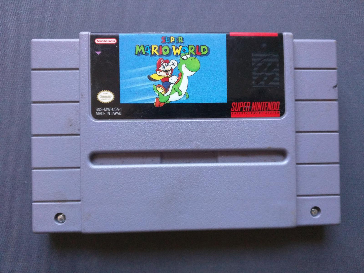 Super Mario World [Reversed Nintendo Seal] - Super Nintendo