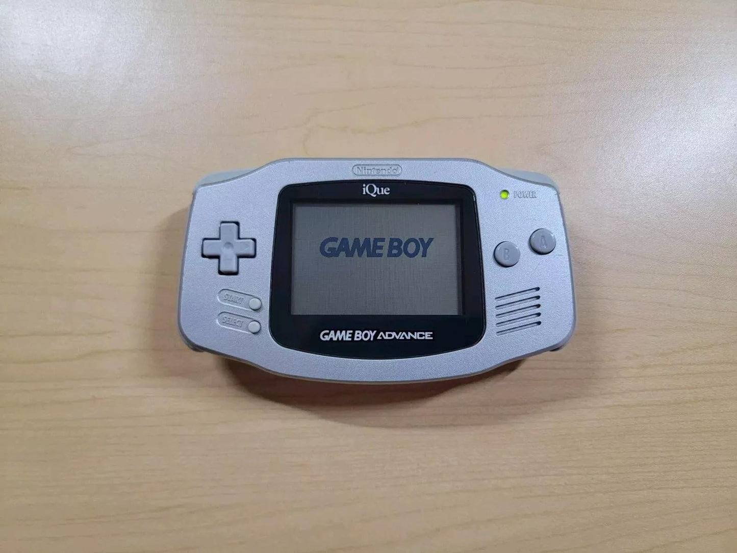 IQue Gameboy Advance [Silver] - Game Boy Advance
