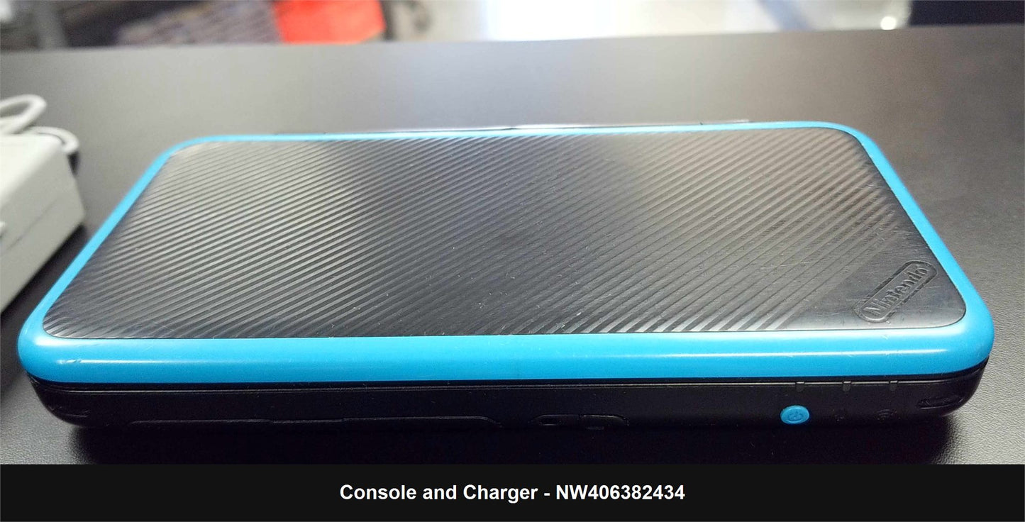 New Nintendo 2DS XL Black + Turquoise - Console