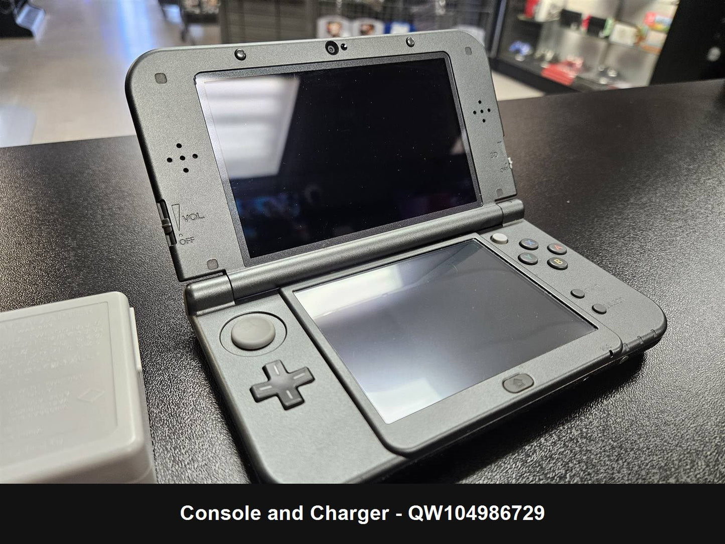 New Nintendo 3DS XL Black - Nintendo 3DS